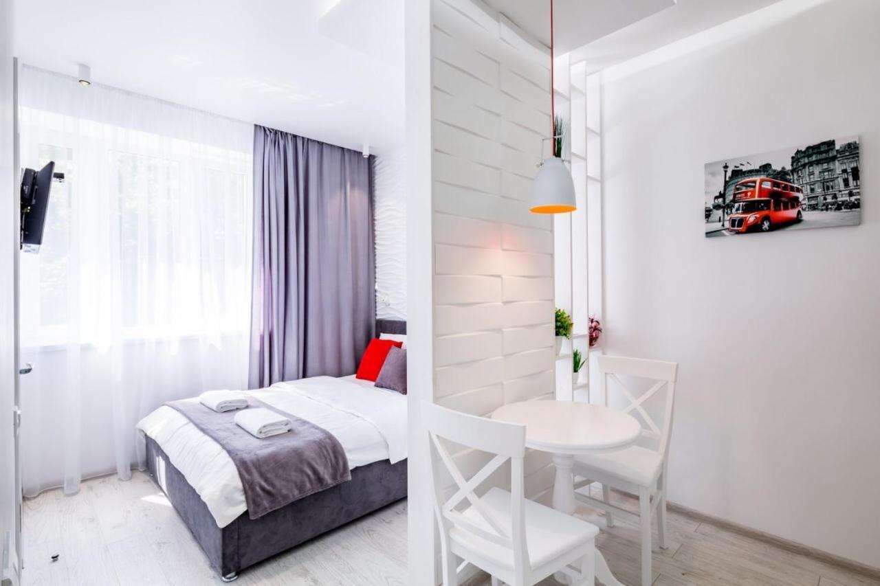 Royal Apartment On Grekova 8 Lviv Exterior photo